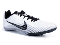 Nike. ZOOM RIVAL M 9